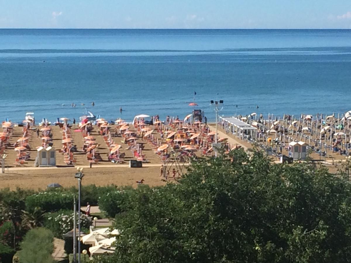 Bel Sole - Appartamenti Bibione Eksteriør billede